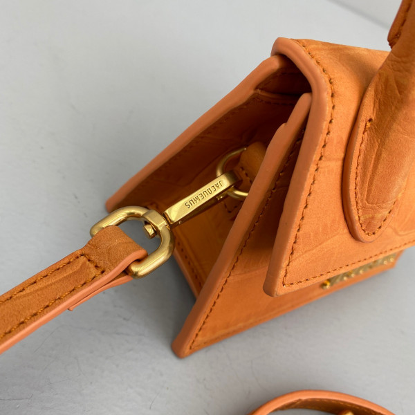 JACQUEMUS Le Chiquito Mini Bag