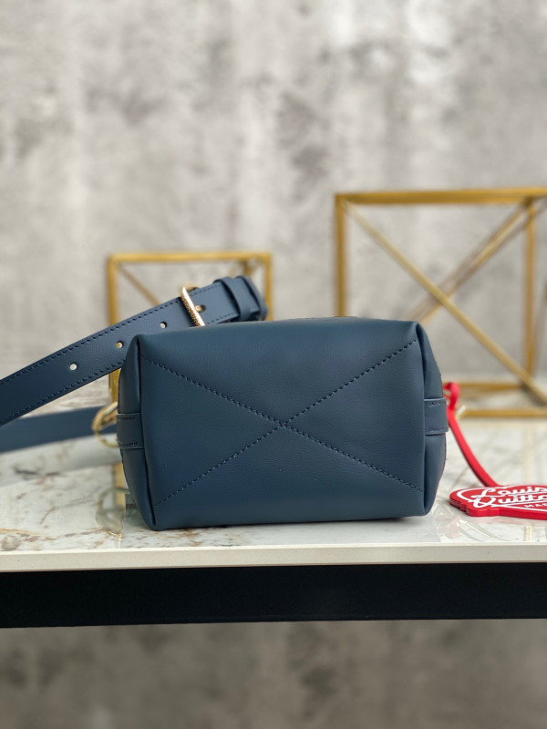 l0*is V*t0n japanese cruiser