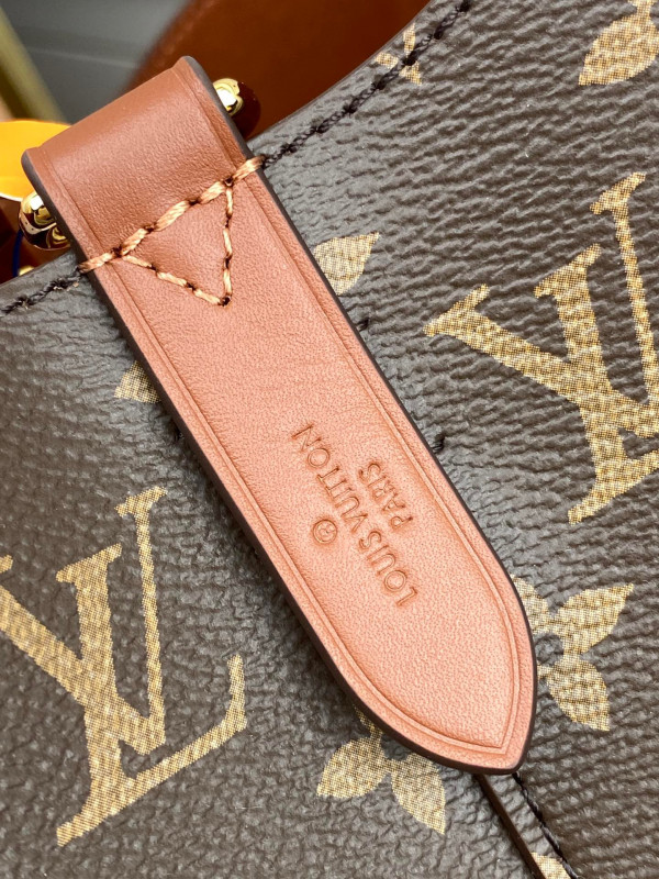 l0*is V*t0n nÉonoÉ