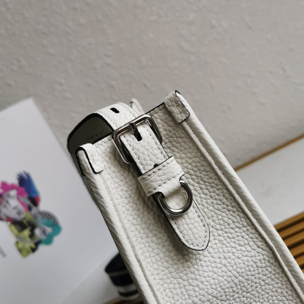 Pra*a leather hobo bag