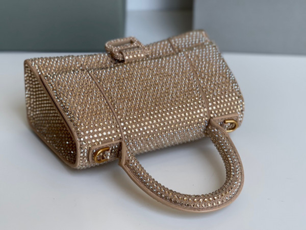 Ba*len*cia*ga hourglass