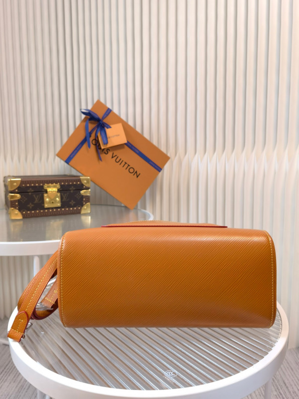 l0*is V*t0n marelle tote mm