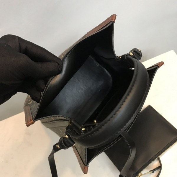 B**rry small monogram e-canvas peggy bucket bag