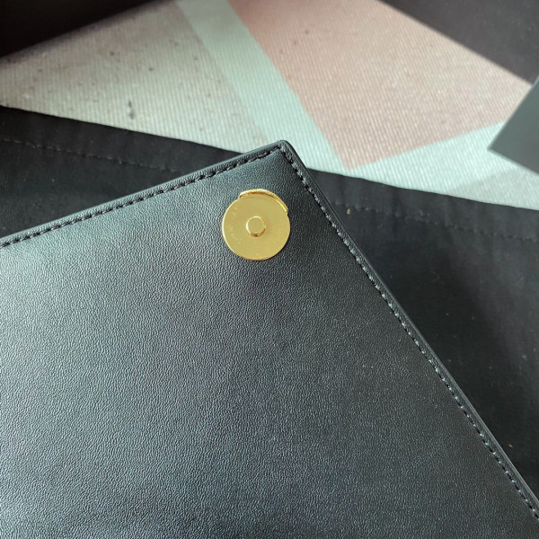 Y*L envelope medium bag