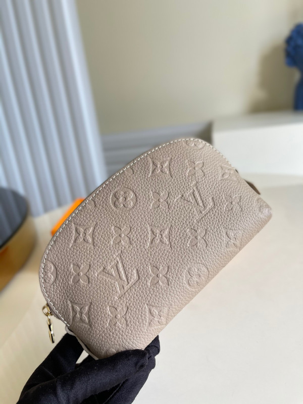 l0*is V*t0n cosmetic pouch pm-19*12*6cm