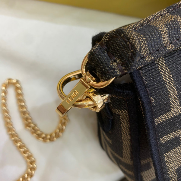 F**di baguette-19*10*4cm