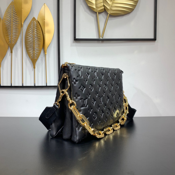 l0*is V*t0n coussin mm