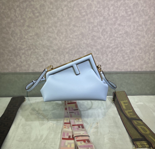 F**di first small-26-18-9.5cm