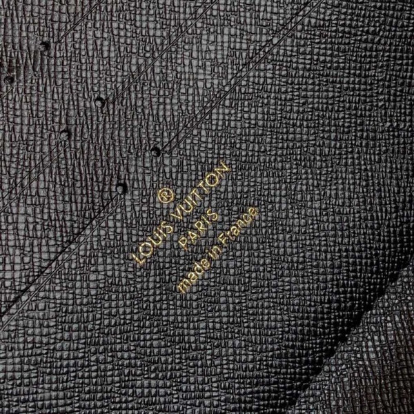 l0*is V*t0n dauphine wallet