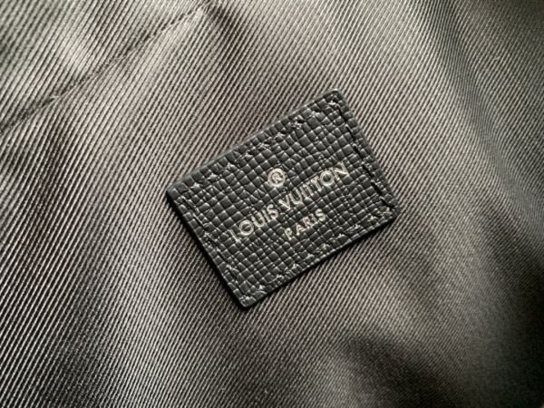 l0*is V*t0n alex briefcase