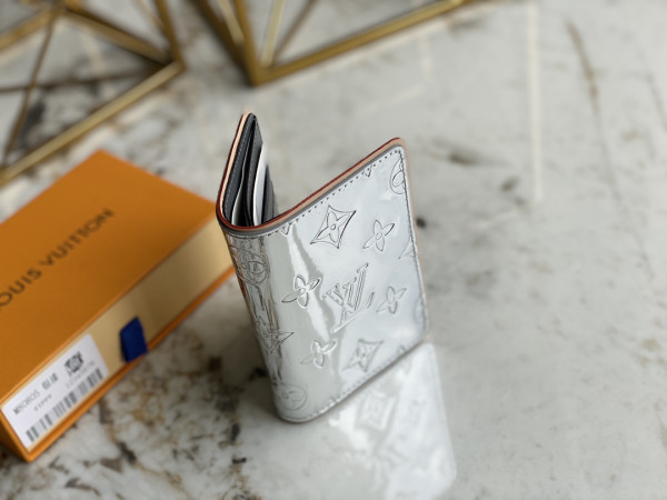 l0*is V*t0n slender pocket organizer