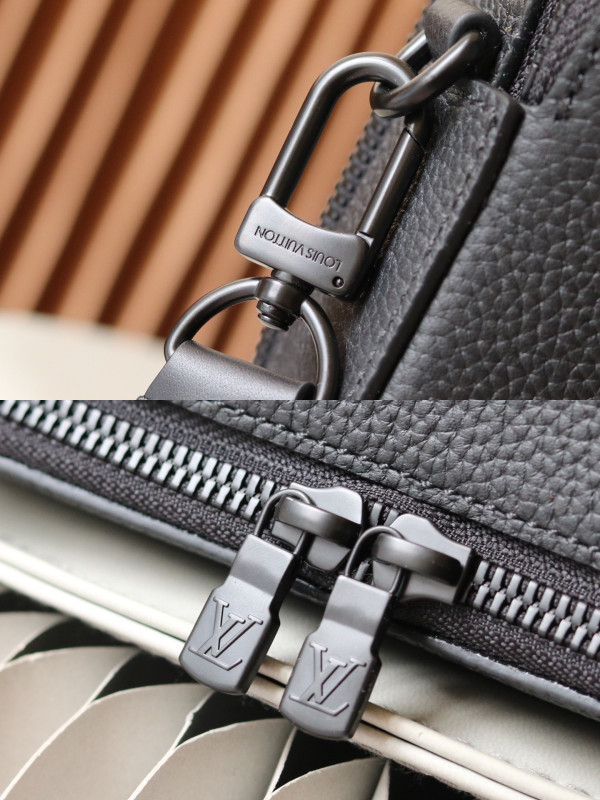 l0*is V*t0n alpha wearable wallet