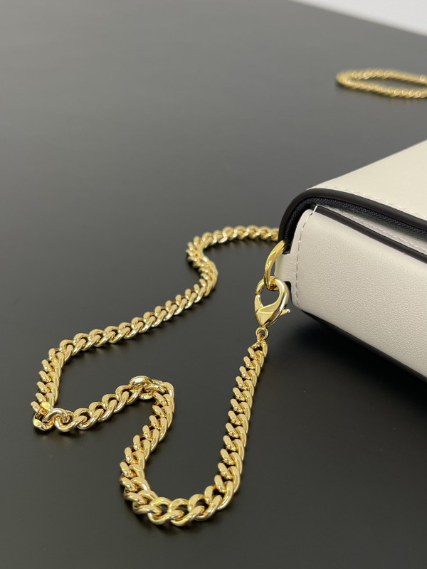 F**di graphy bag-22*5*11cm