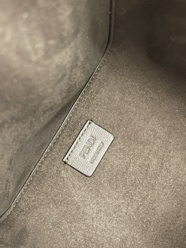 F**di origami-15*18.5*15cm