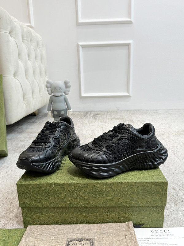 G*u*i ripple sneaker