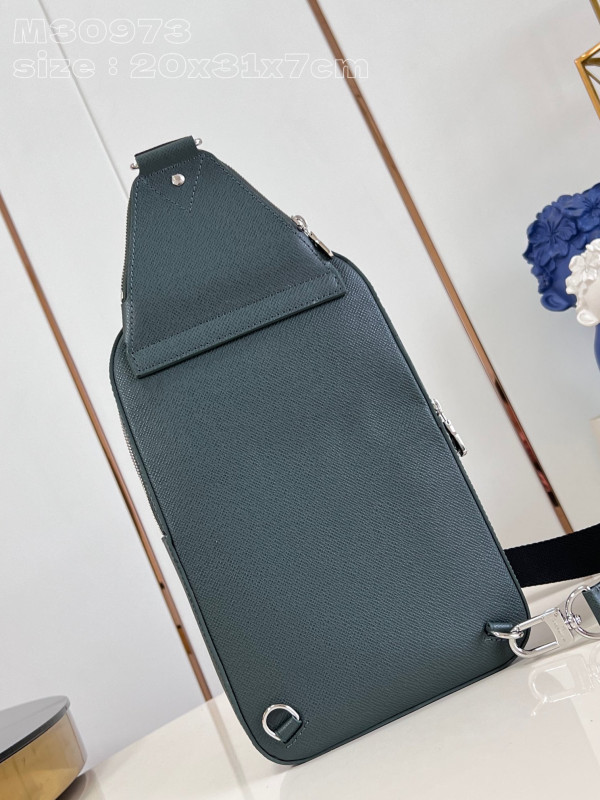 l0*is V*t0n avenue slingbag nm-31*20*7cm