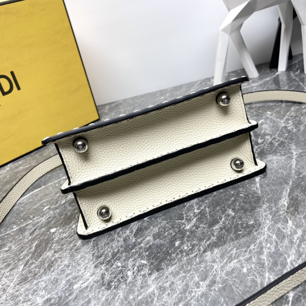 F**di peekaboo iseeu petite-20x11x15cm