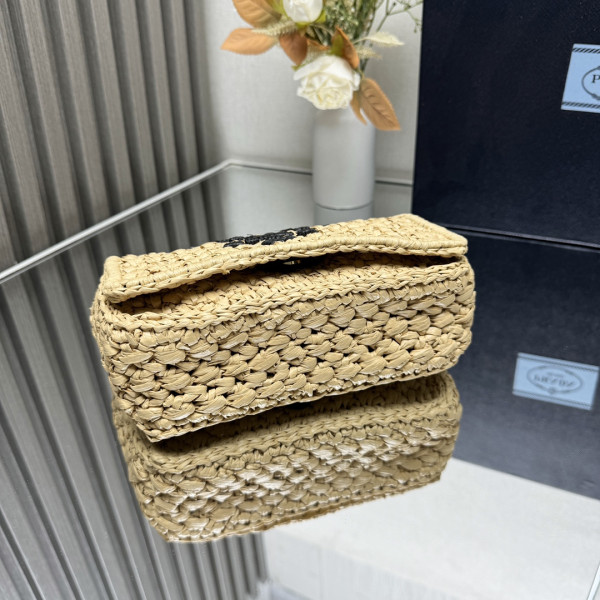 Pra*a crochet shoulder bag