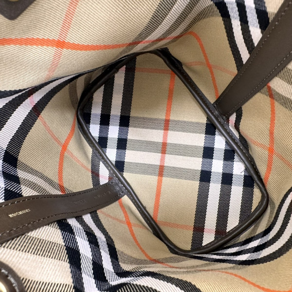 B**rry mini check drawstring pouch