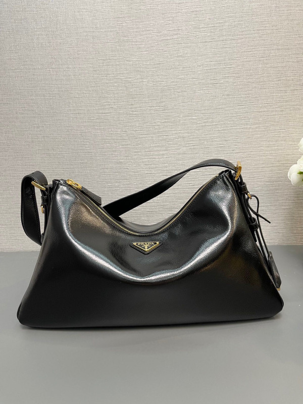 Pra*a aimée large shoulder bag