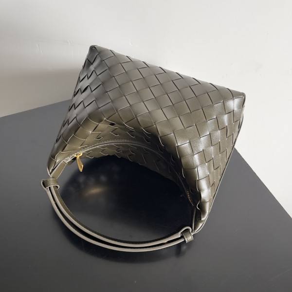 bo*te*ga Ve*ne*ta candy wallace-22*13*9cm