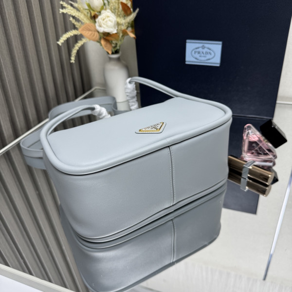 Pra*a darling leather handbag