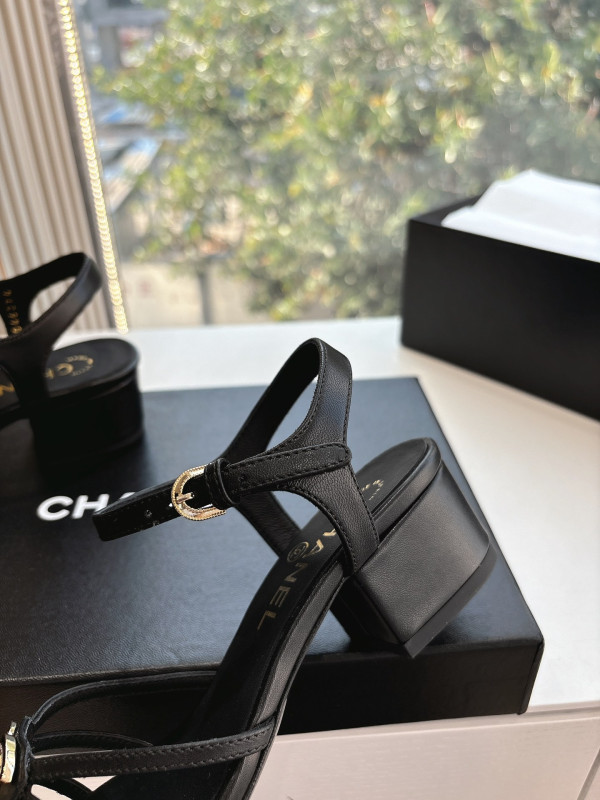 CL SANDALS