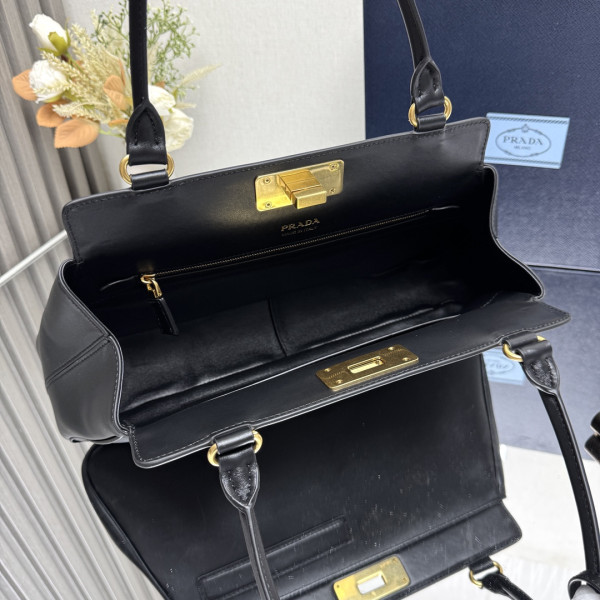 Pra*a medium leather tote bag-38*21*8cm