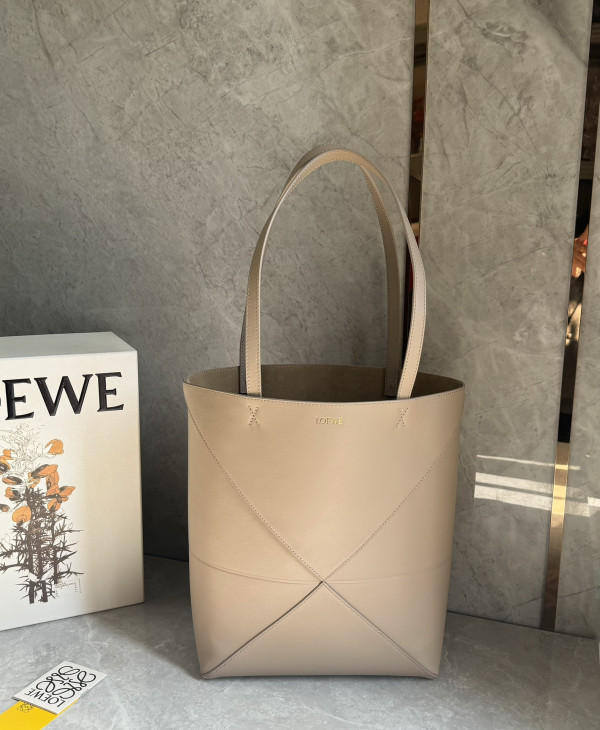 Lowee Puzzle Fold medium Tote -  25.5X14.5X31.5cm