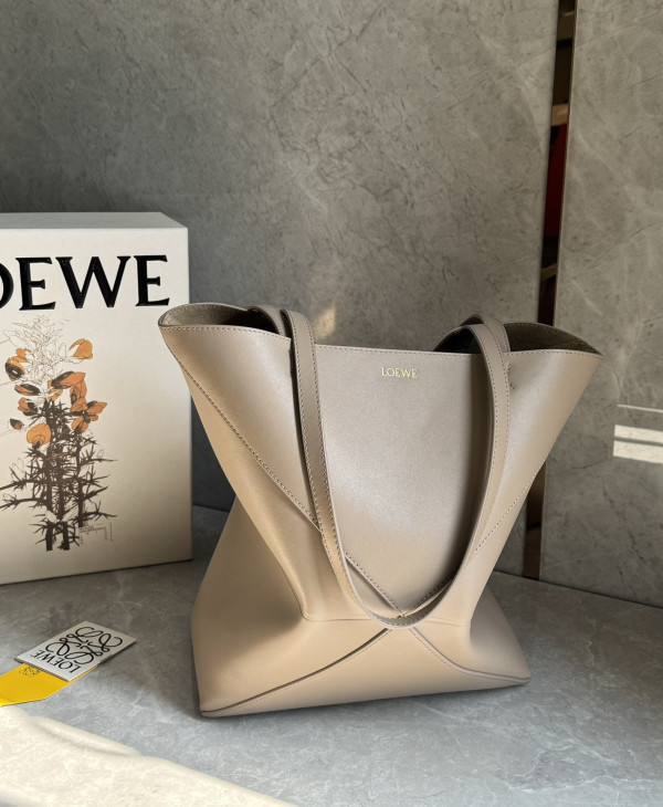 Lowee Puzzle Fold medium Tote -  25.5X14.5X31.5cm