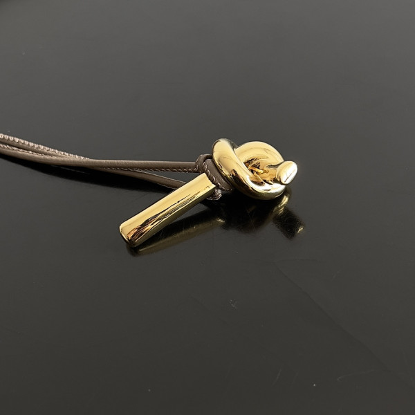 bo*te*ga Ve*ne*ta long clutch andiamo with handle-31*13*3cm