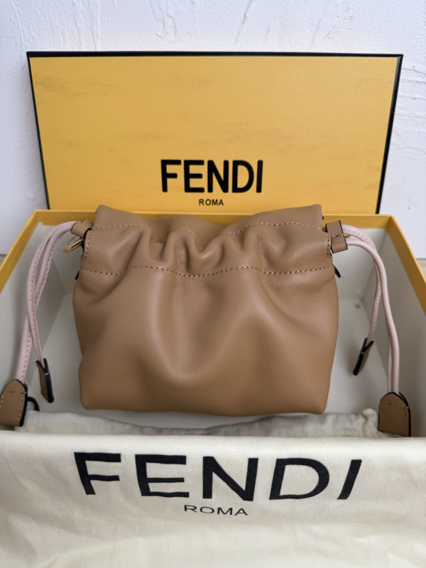 F**di mamma baguette