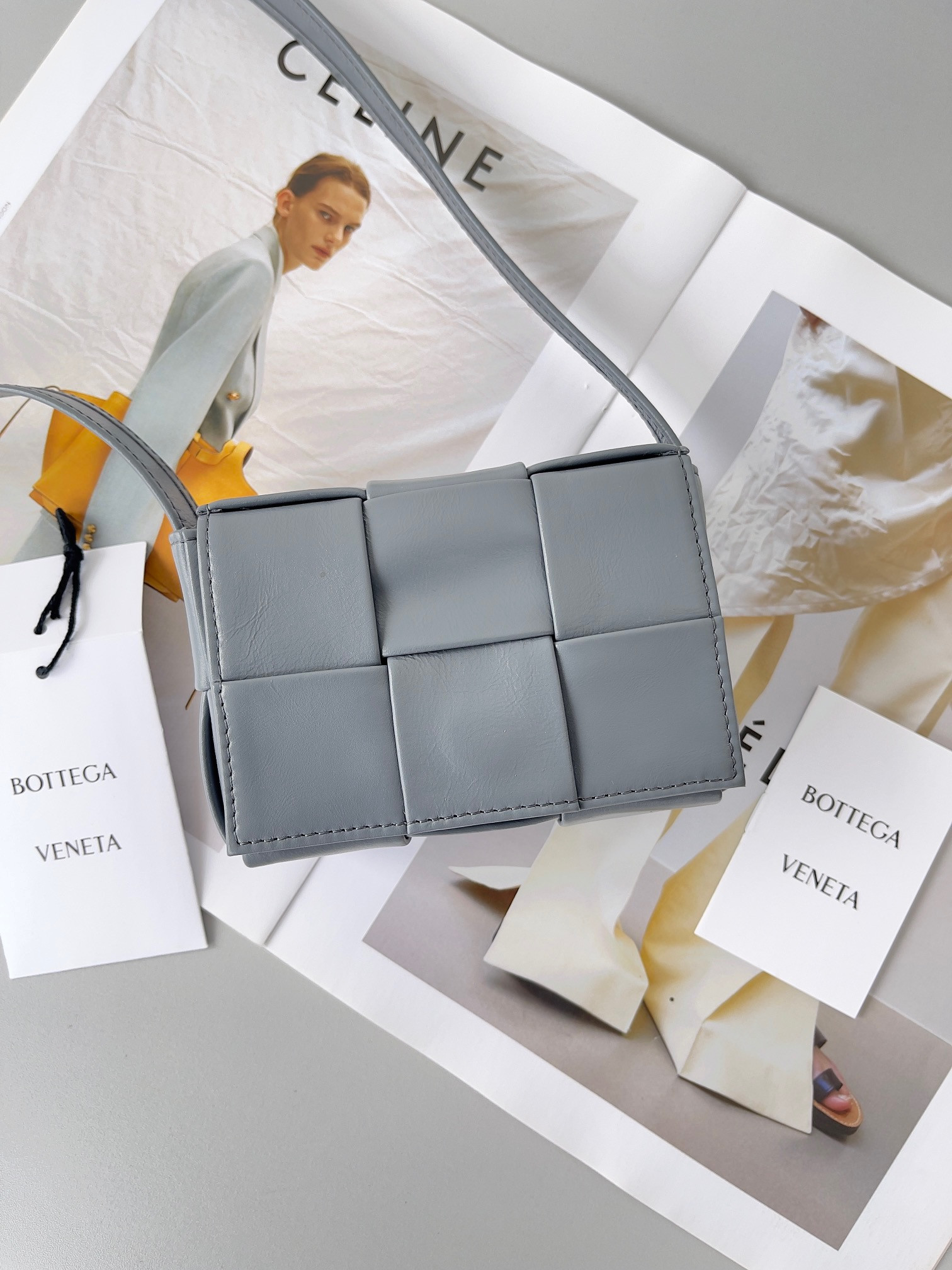 bo*te*ga Ve*ne*ta candy mini cassette-12*8*4cm