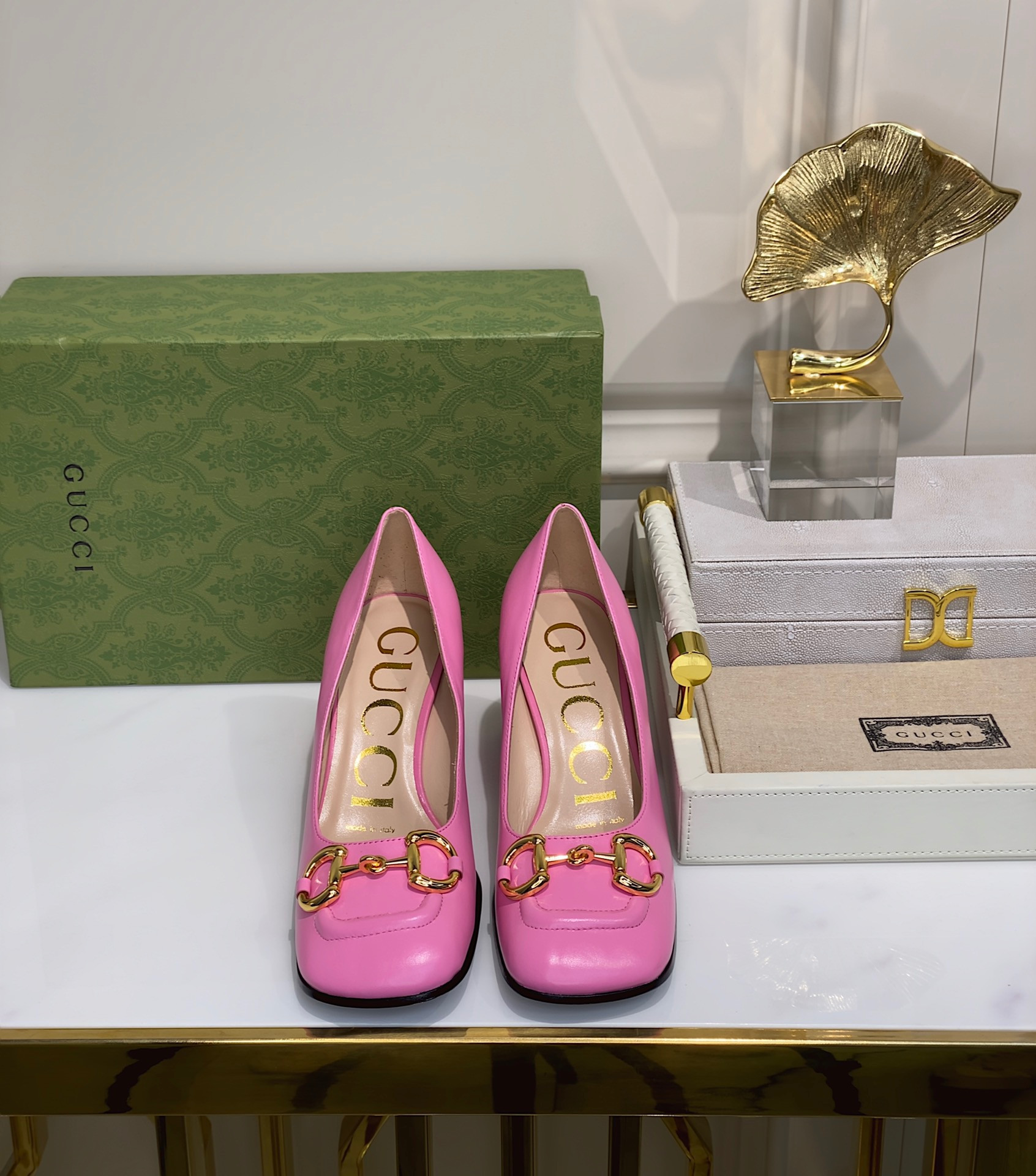 G*u*i women's mid-heel pump with horsebit