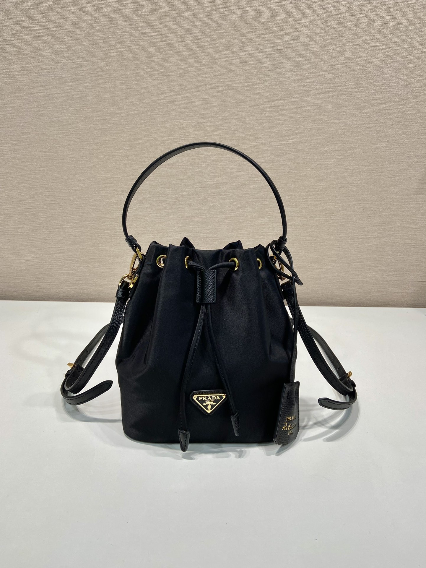Pra*a bucket bag-15.5*19.5*10cm